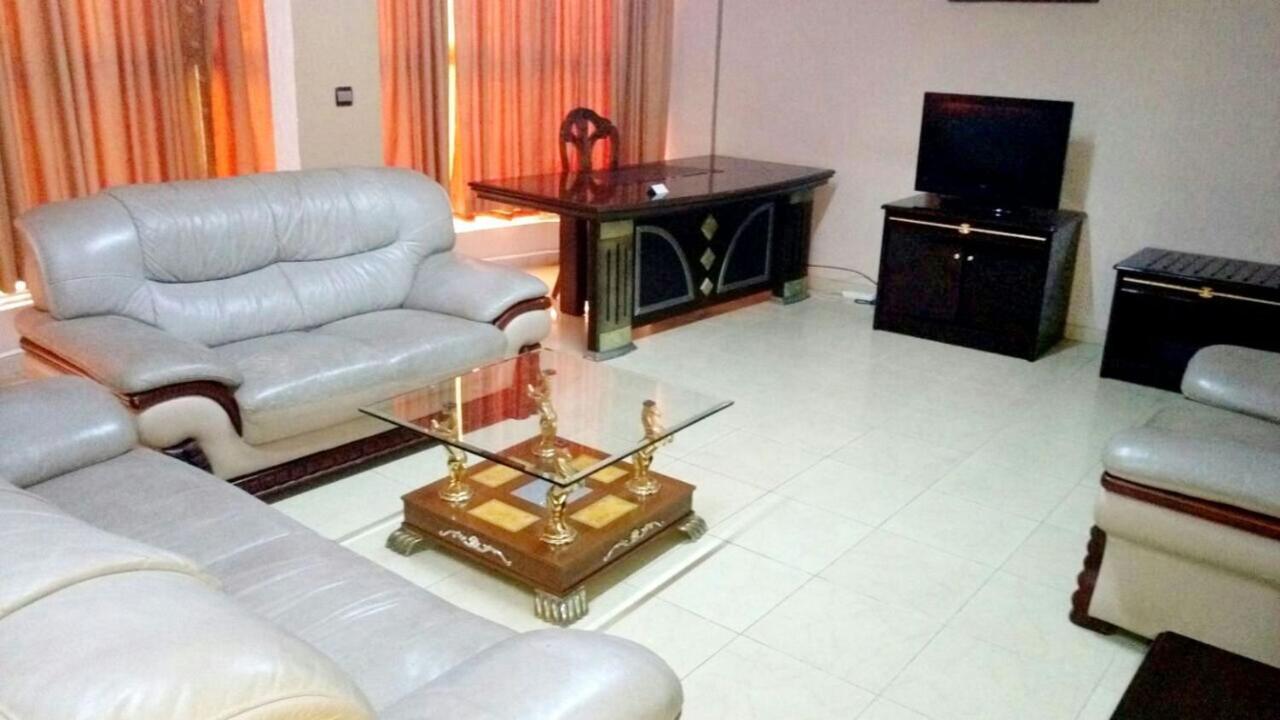 Riviera Hotel Benin Cotonou Buitenkant foto