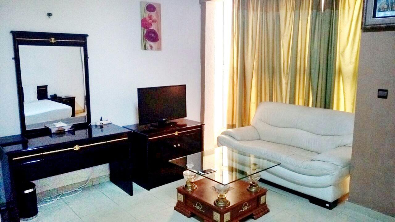 Riviera Hotel Benin Cotonou Buitenkant foto