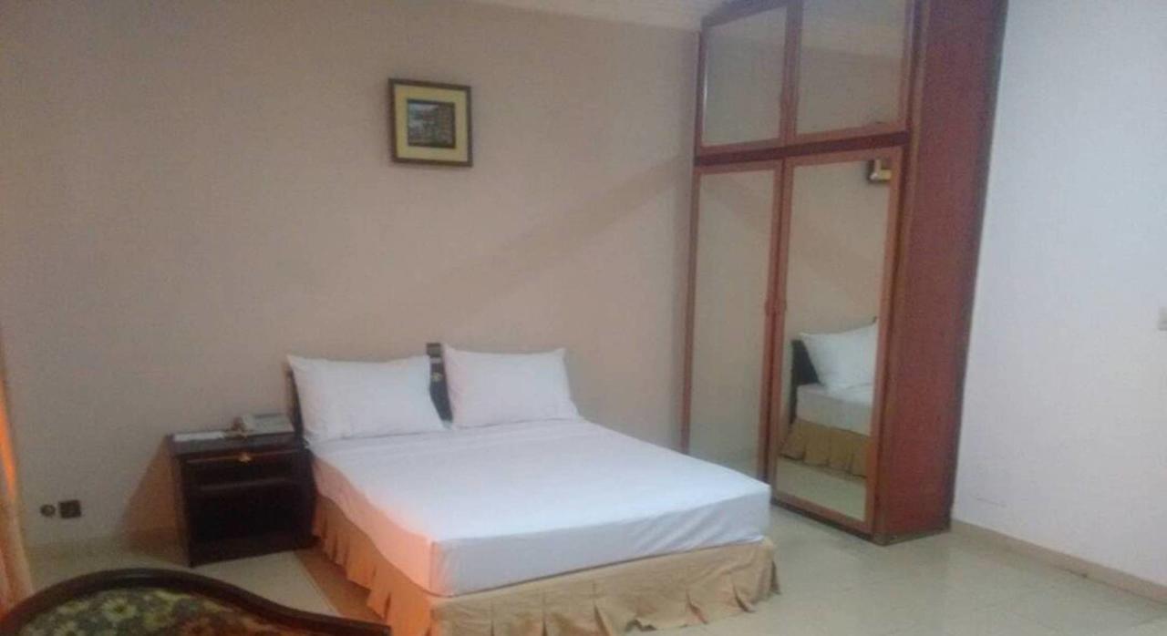 Riviera Hotel Benin Cotonou Buitenkant foto