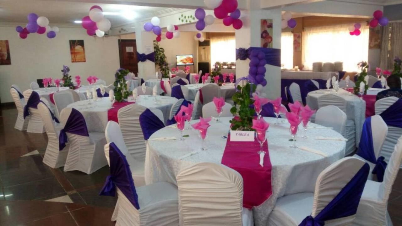 Riviera Hotel Benin Cotonou Buitenkant foto