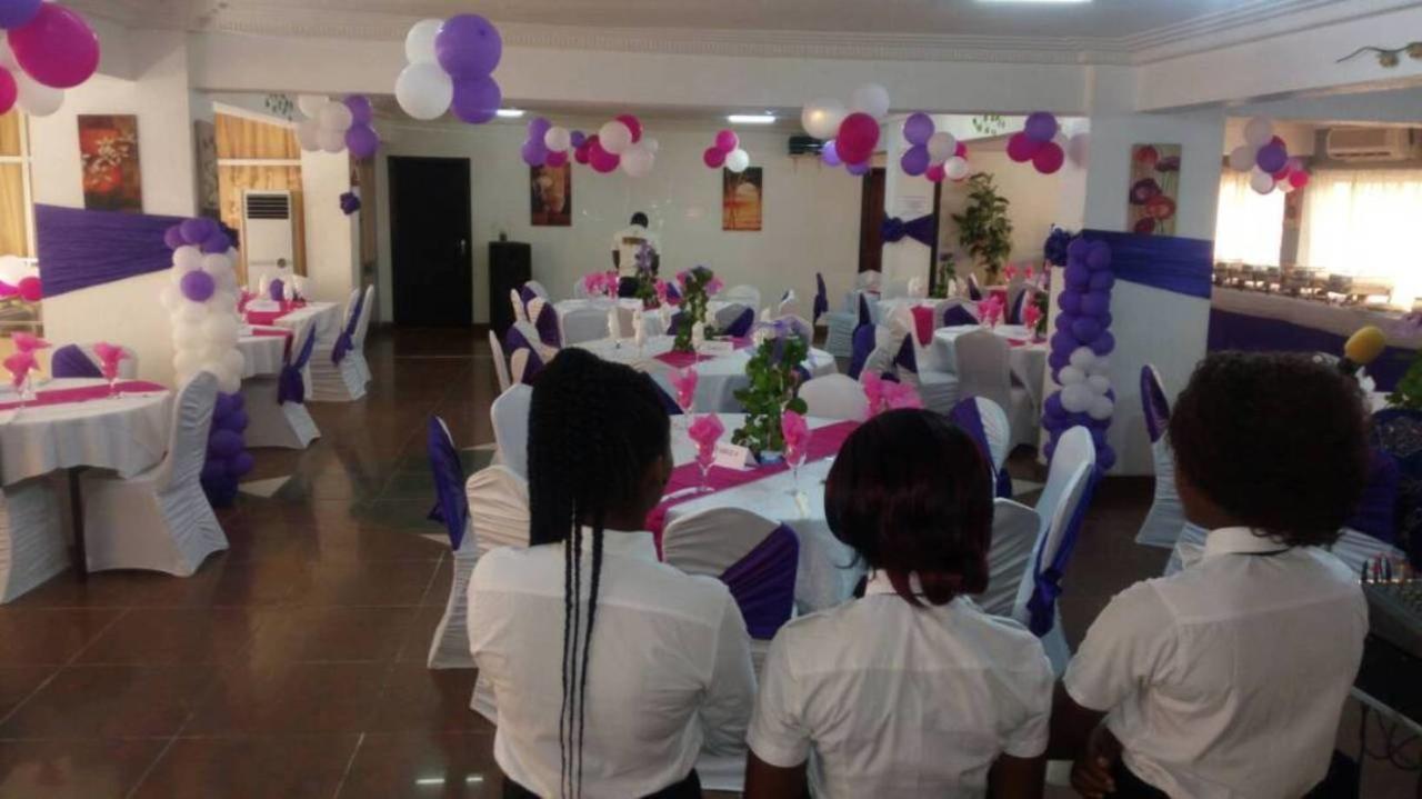 Riviera Hotel Benin Cotonou Buitenkant foto