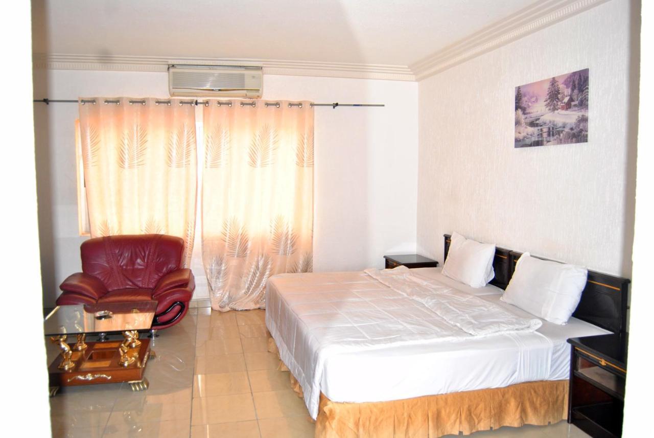 Riviera Hotel Benin Cotonou Buitenkant foto