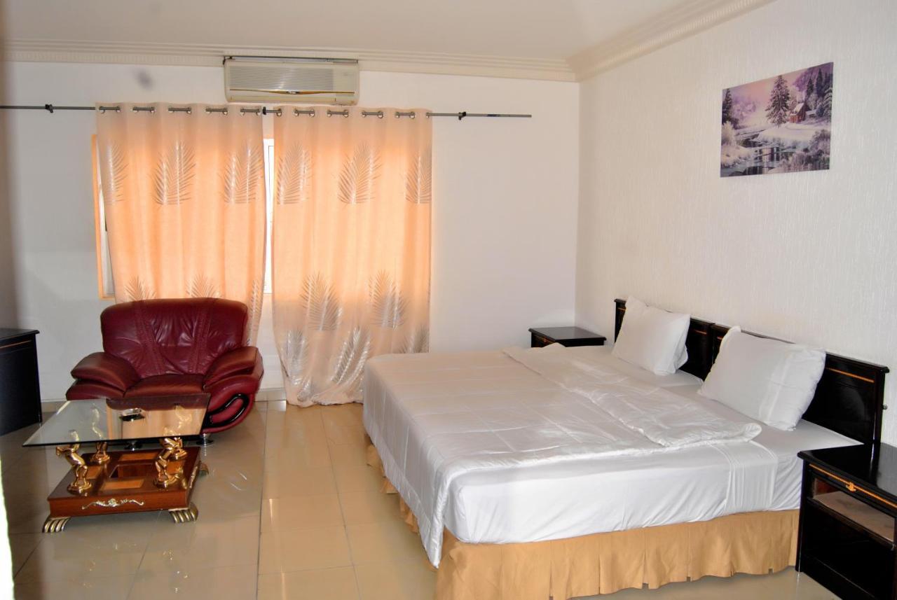 Riviera Hotel Benin Cotonou Buitenkant foto