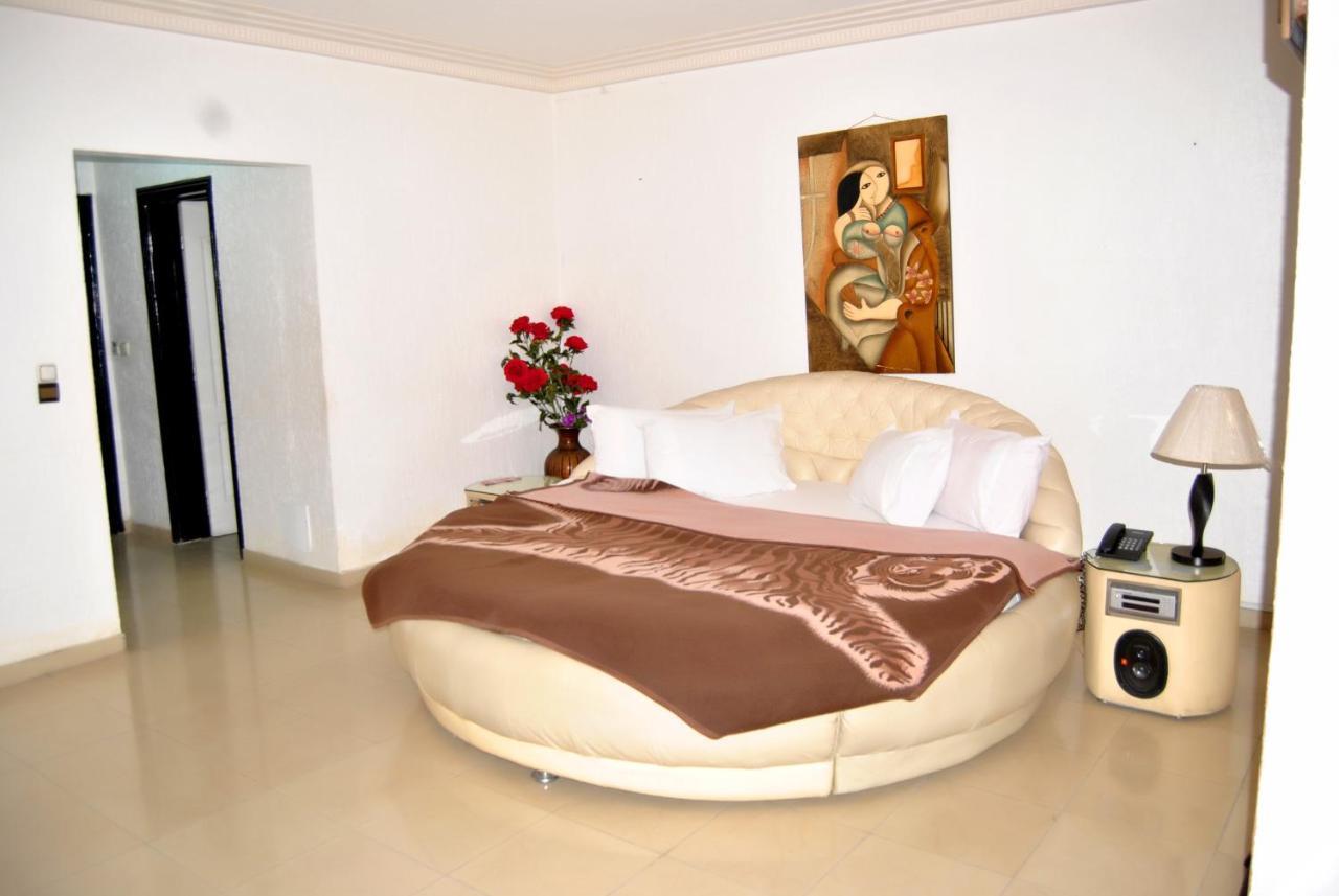 Riviera Hotel Benin Cotonou Buitenkant foto